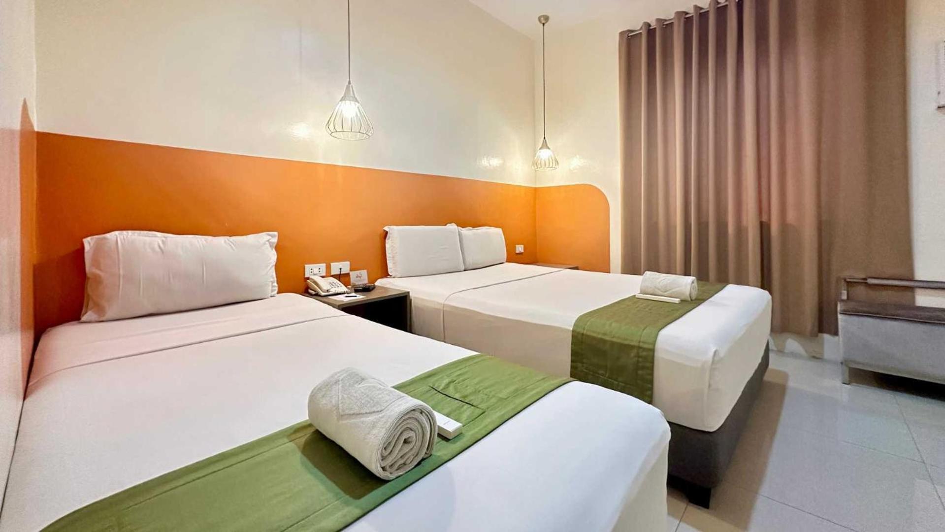 Travelbee Capitol Inn Cebu Exterior foto