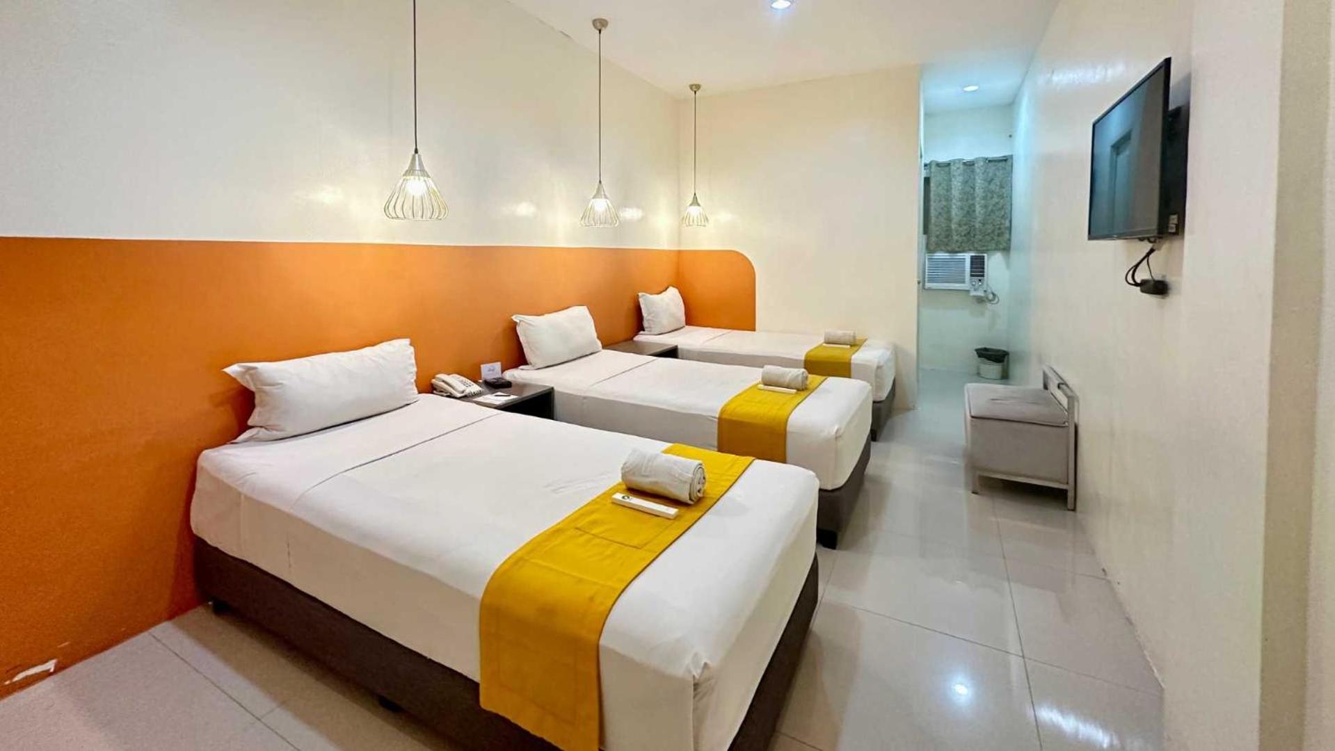 Travelbee Capitol Inn Cebu Exterior foto